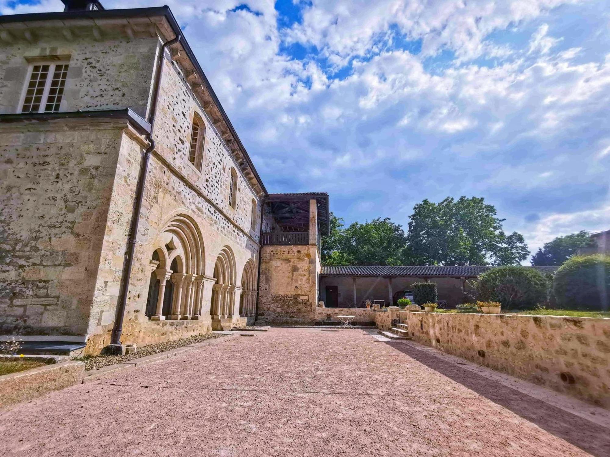 Abbaye Saint Gilbert Bed & Breakfast Eksteriør bilde